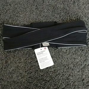 Cross Chill Run Earwarmer